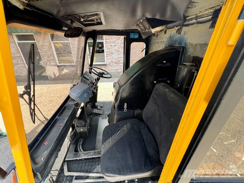 Hofmans HMF 400 Sweepers
