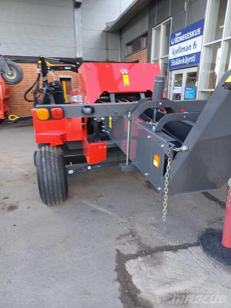 Massey Ferguson 1840 Square Balers