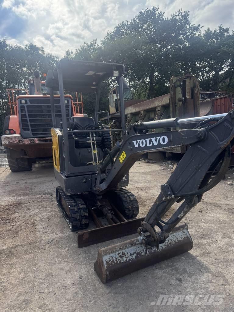 Volvo EC 15 Mini Excavators <7t (Mini Diggers)