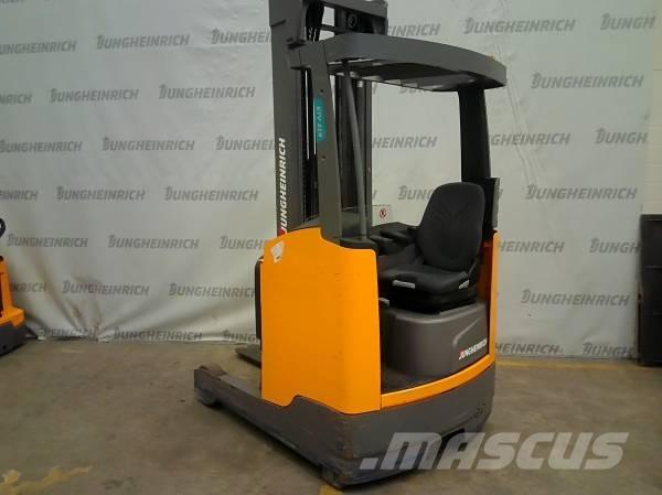 Jungheinrich ETV 214 Reach trucks