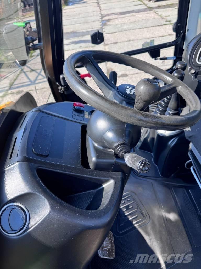 JCB 3CX Backhoe Loaders