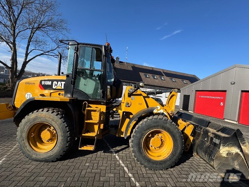 CAT 910M Wheel Loaders