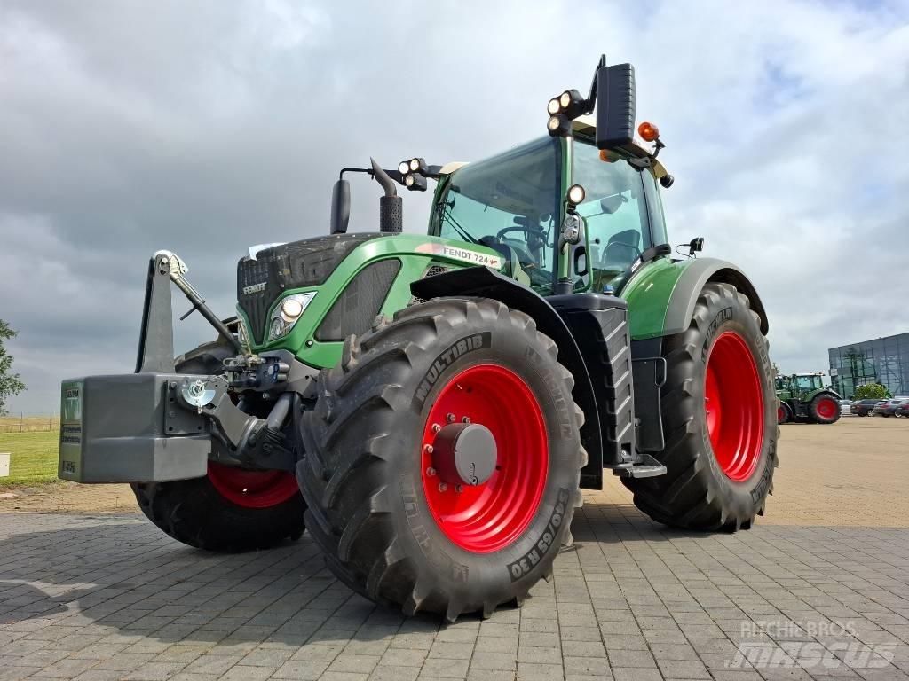 Fendt 724 Profi Tractors