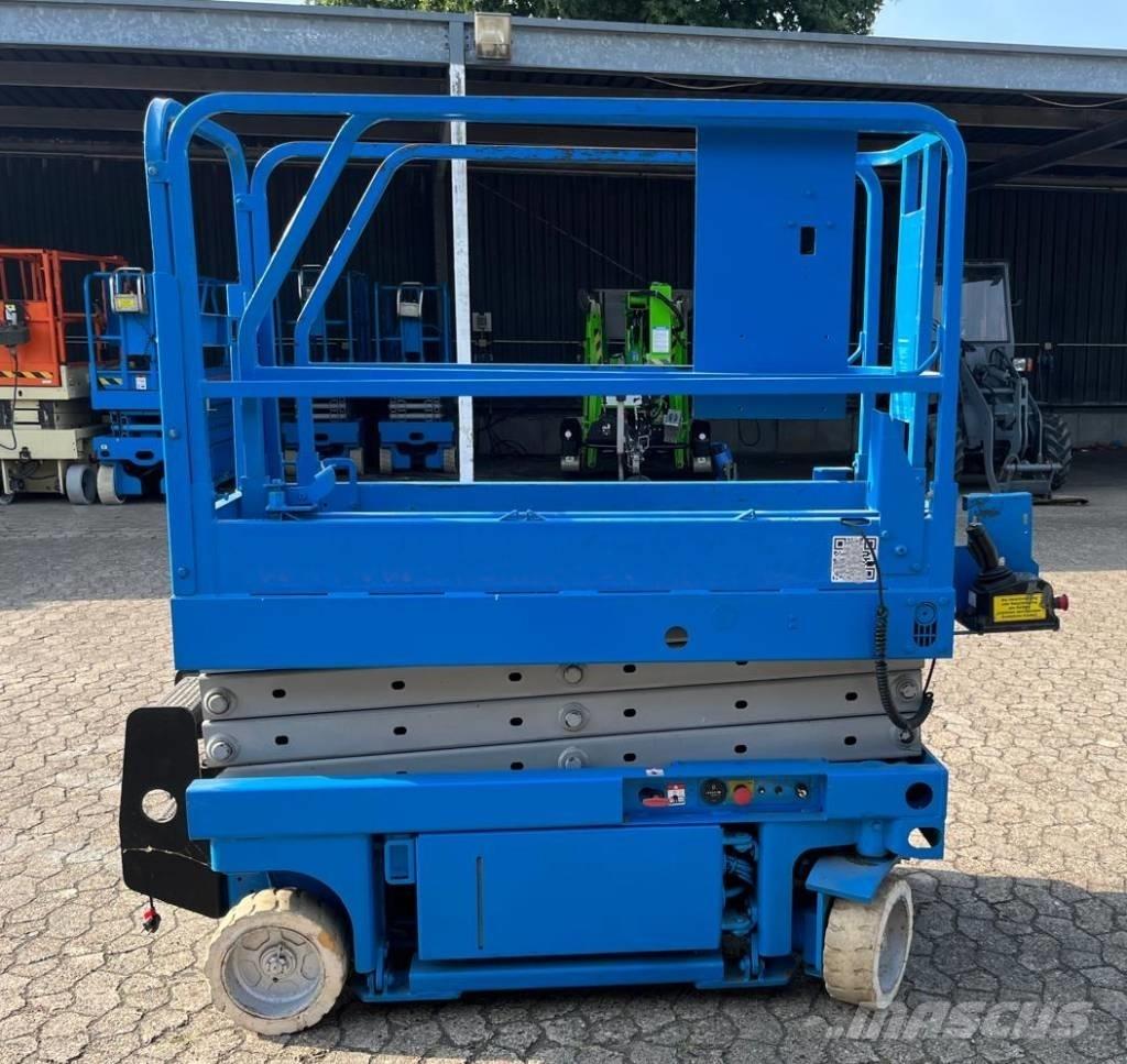 Genie 1930 Scissor Lifts
