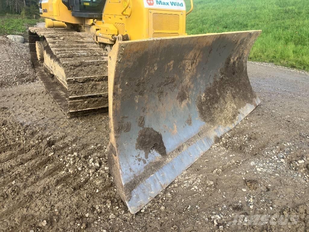 Komatsu D51PXi - 24 Crawler dozers