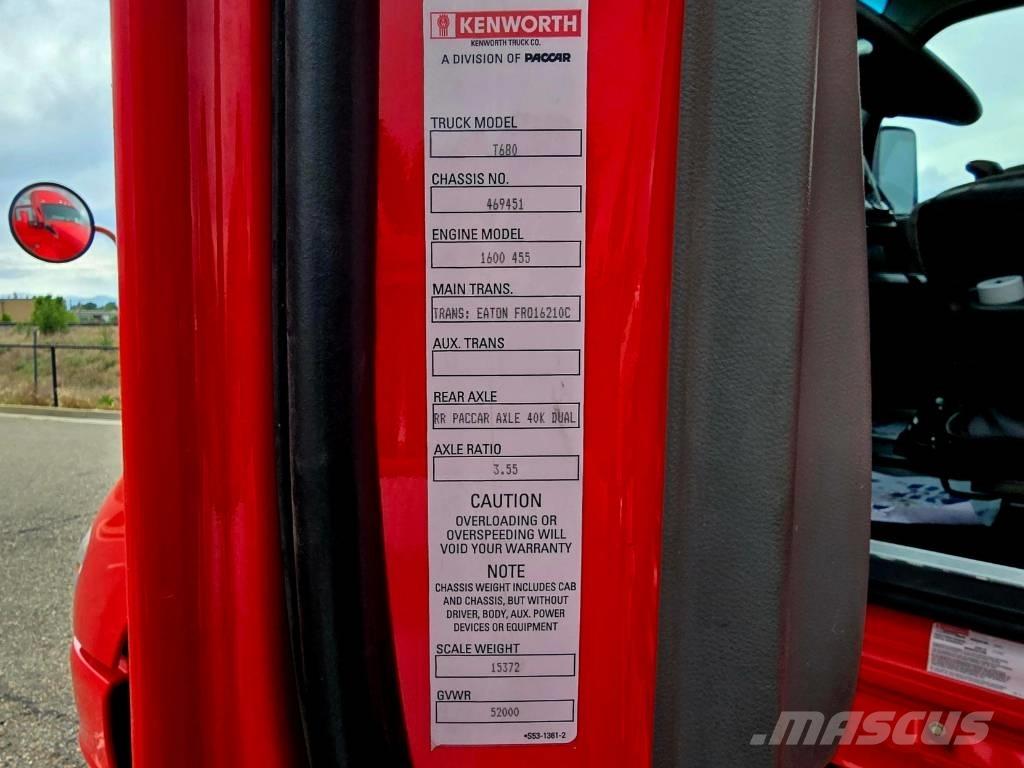 Kenworth T 680 Conventional Trucks / Tractor Trucks