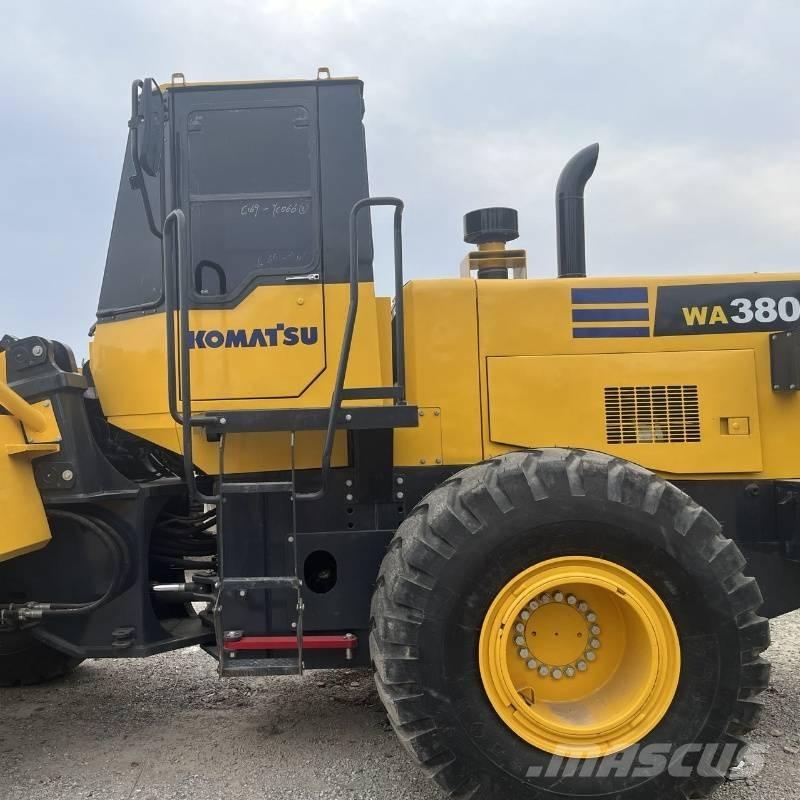 Komatsu WA 380 Wheel Loaders