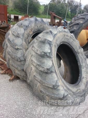  Pneus 540/65R28 Tires, wheels and rims