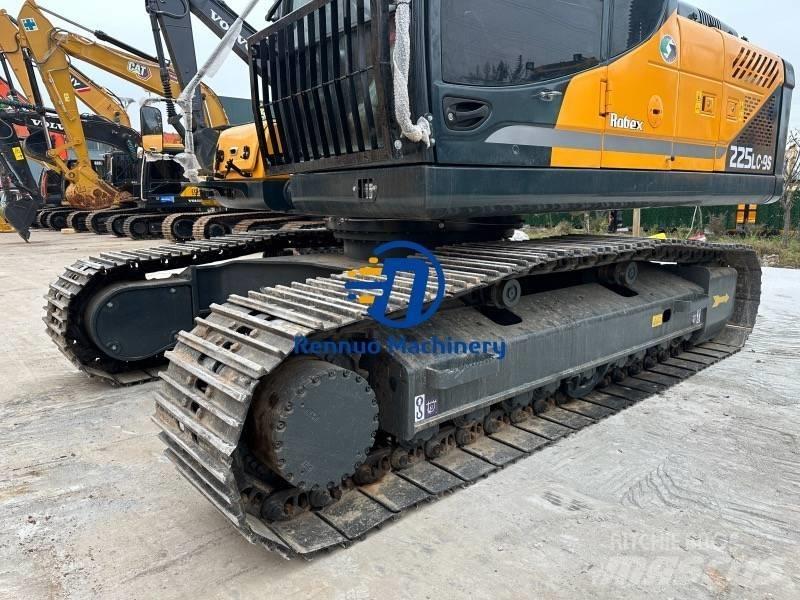 Hyundai 225LC-9S Crawler Excavators