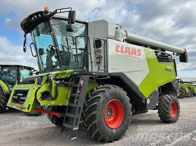 CLAAS TRION 520 Combine Harvesters