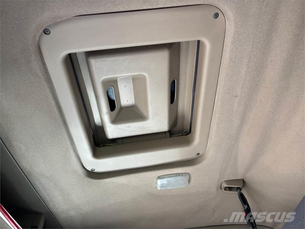 Scania R 420 Conventional Trucks / Tractor Trucks
