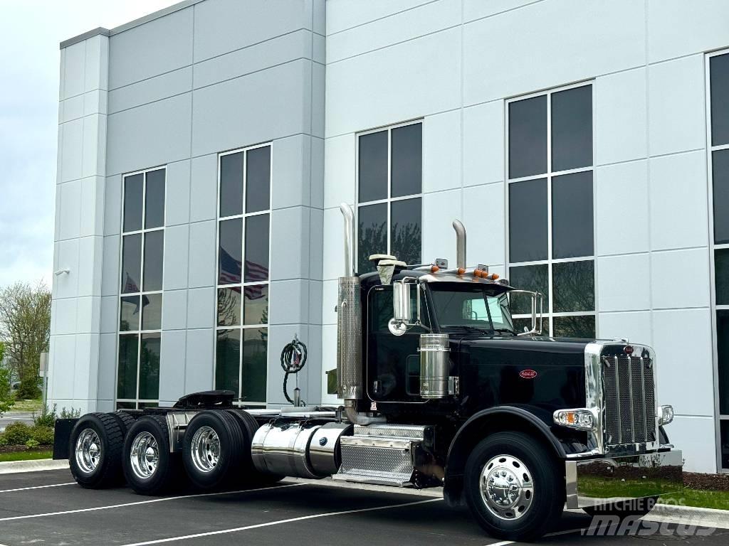 Peterbilt 388 Conventional Trucks / Tractor Trucks