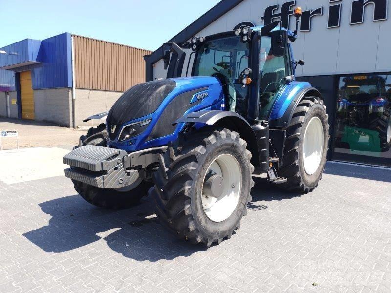 Valtra T194 A Tractors