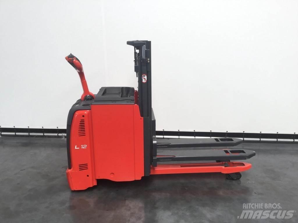 Linde L 12 L Pedestrian stacker