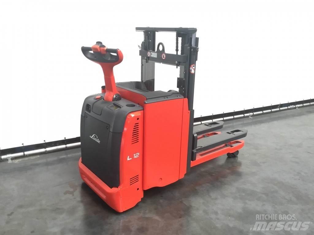 Linde L 12 L Pedestrian stacker