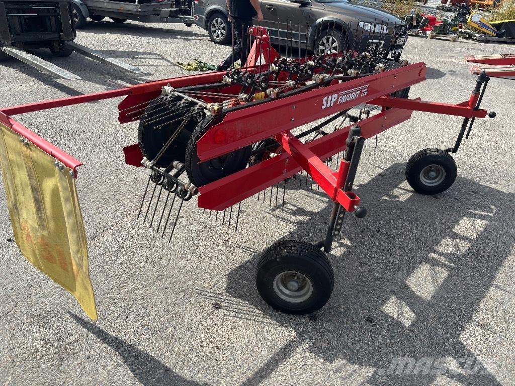 SIP 220 favorit Pasture Mowers And Toppers