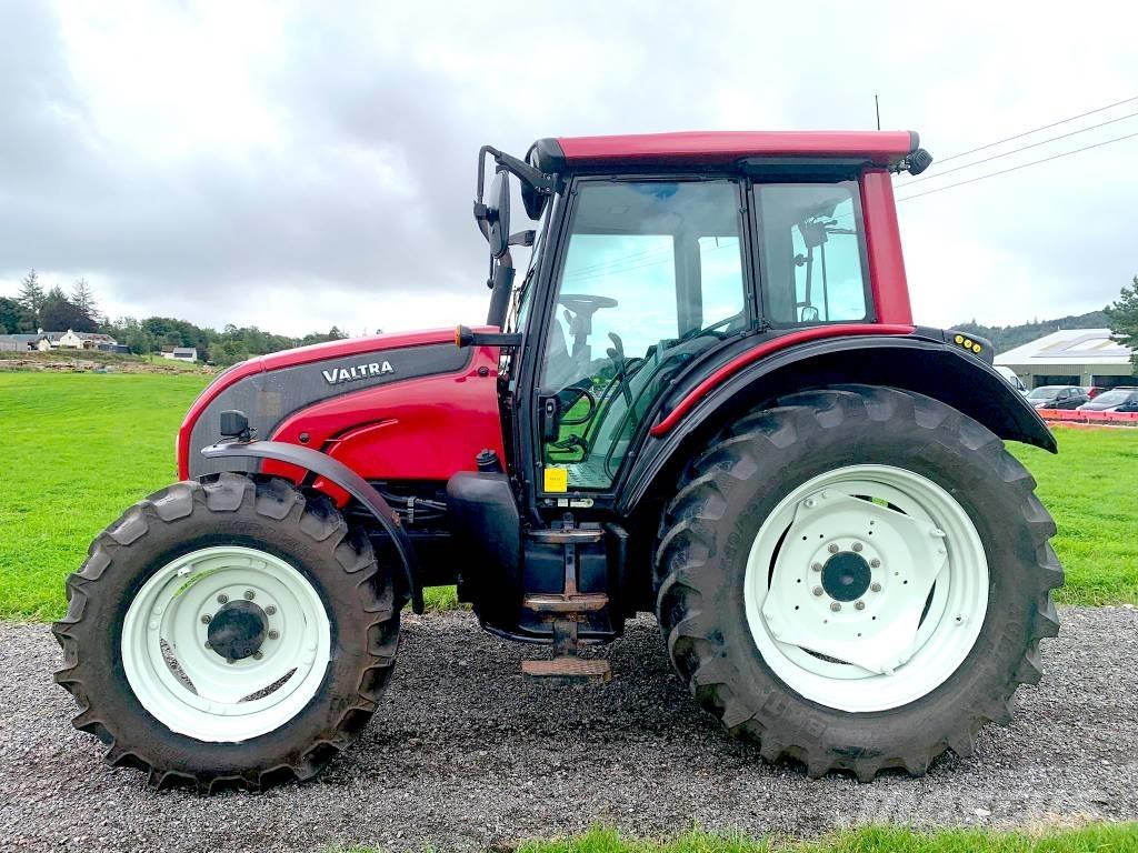 Valtra N101 Tractor Forestry Tractors