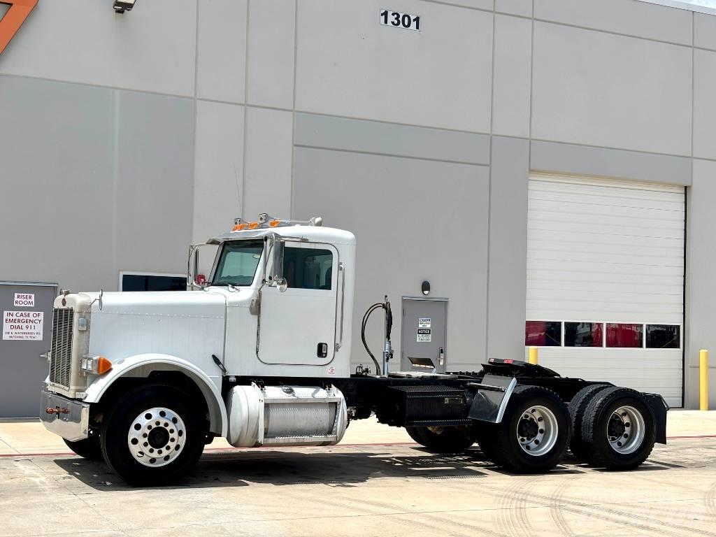 Peterbilt 379 Conventional Trucks / Tractor Trucks