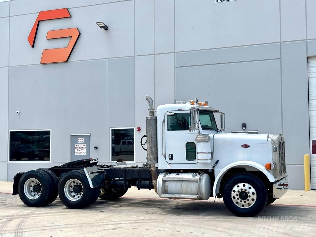 Peterbilt 379 Conventional Trucks / Tractor Trucks