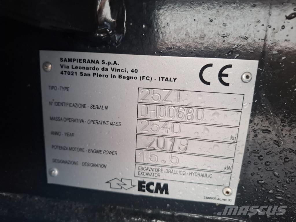 ECM 25 ZT Mini Excavators <7t (Mini Diggers)
