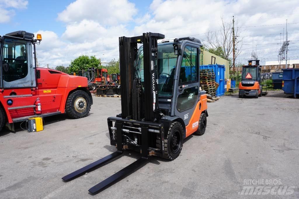 Toyota 56-8FD30F Diesel Forklifts