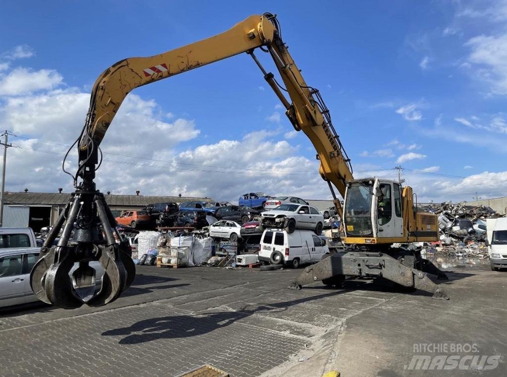 Liebherr 924 Waste / Industry Handlers