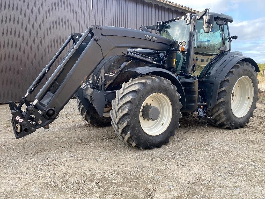Valtra T 254 V Tractors