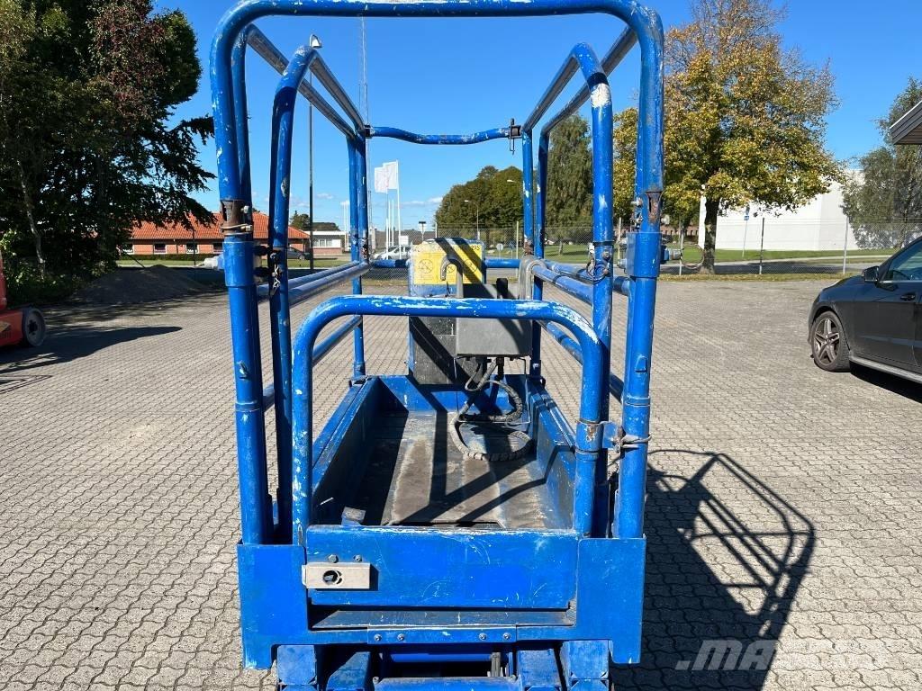 UpRight MX19 Scissor Lifts