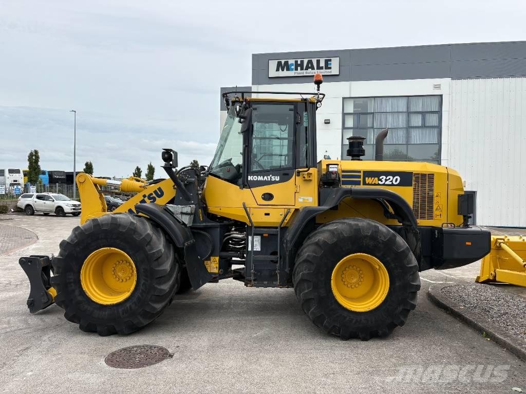 Komatsu WA320-7 Wheel Loaders