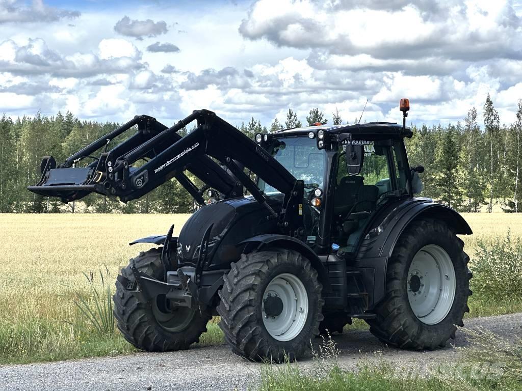 Valtra N 104 Tractors