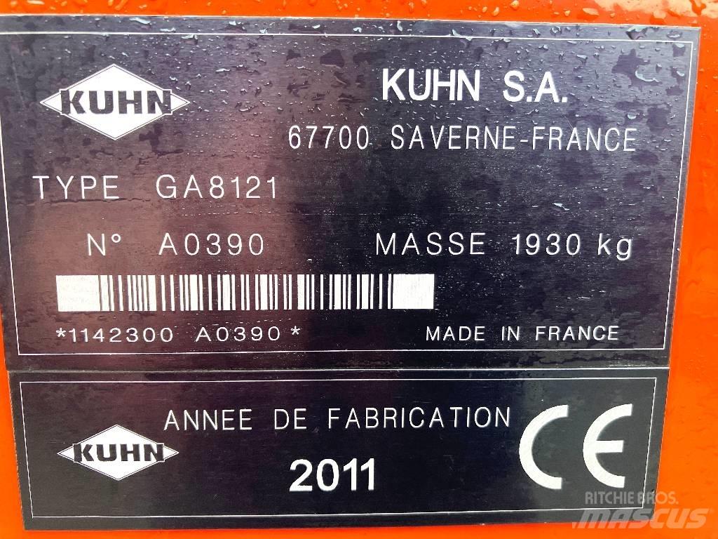 Kuhn GA 8121 Swathers \ Windrowers