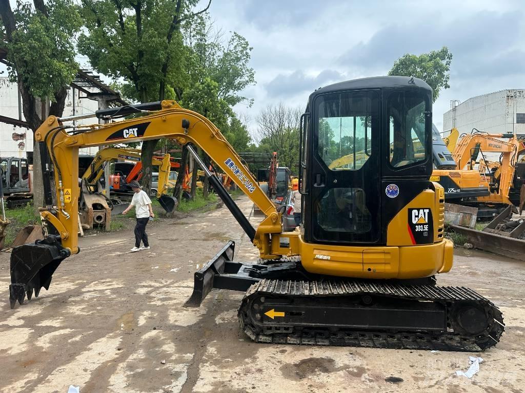 CAT 303 Mini Excavators <7t (Mini Diggers)