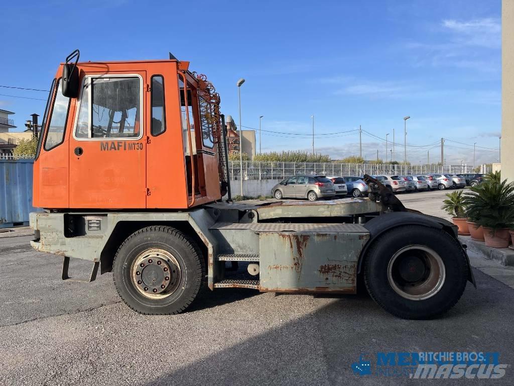 Mafi MT 30 Shunt Trucks