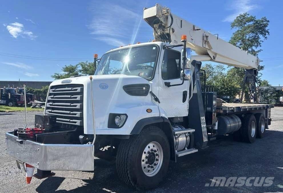Terex BT 4792 Boom / Crane / Bucket Trucks