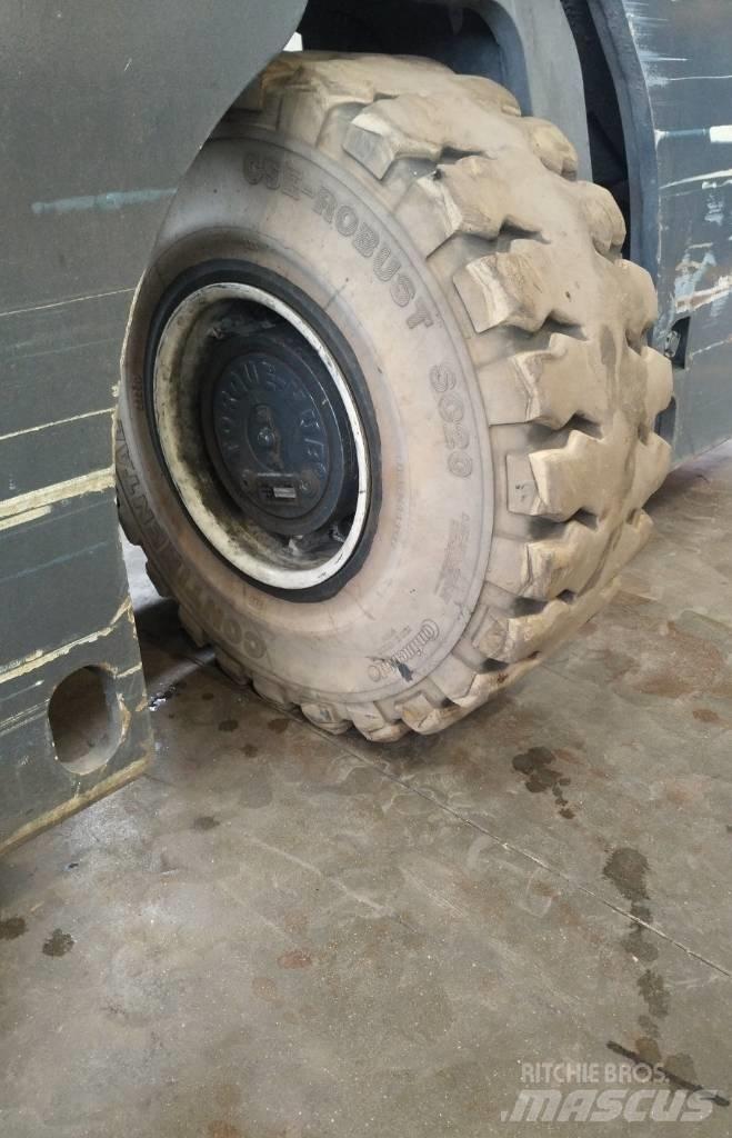 Amlift C4000E Side Loaders