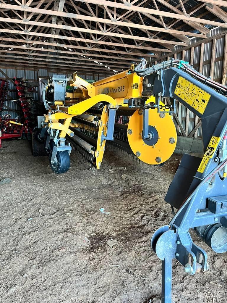 Elho V-Twin Swathers \ Windrowers