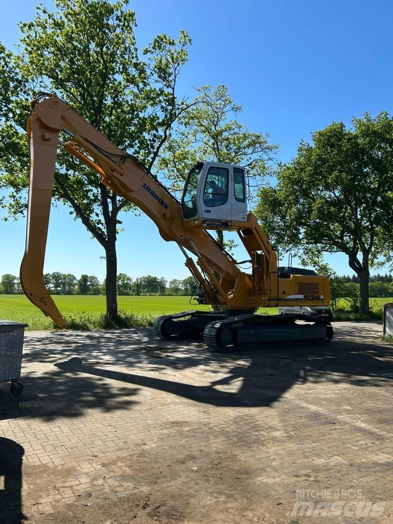 Liebherr R 934 C EW Waste / Industry Handlers