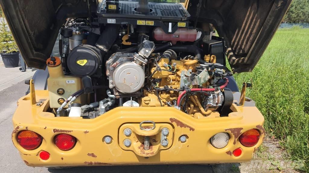 CAT 908M Wheel Loaders