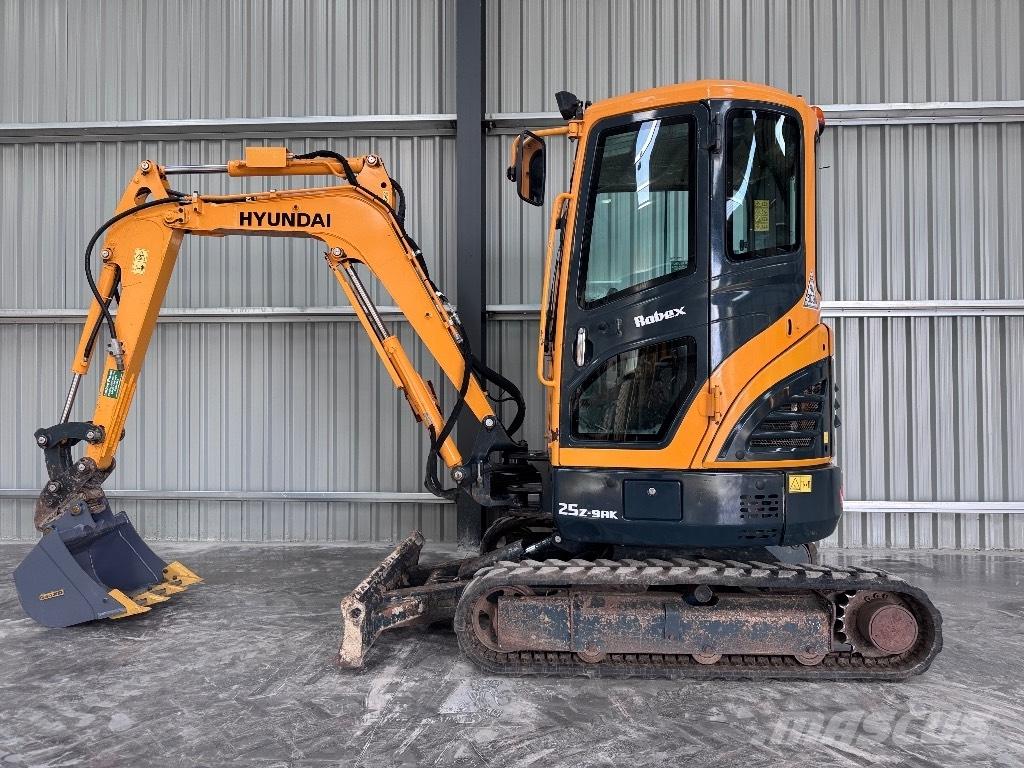 Hyundai R25Z-9 AK Mini Excavators <7t (Mini Diggers)