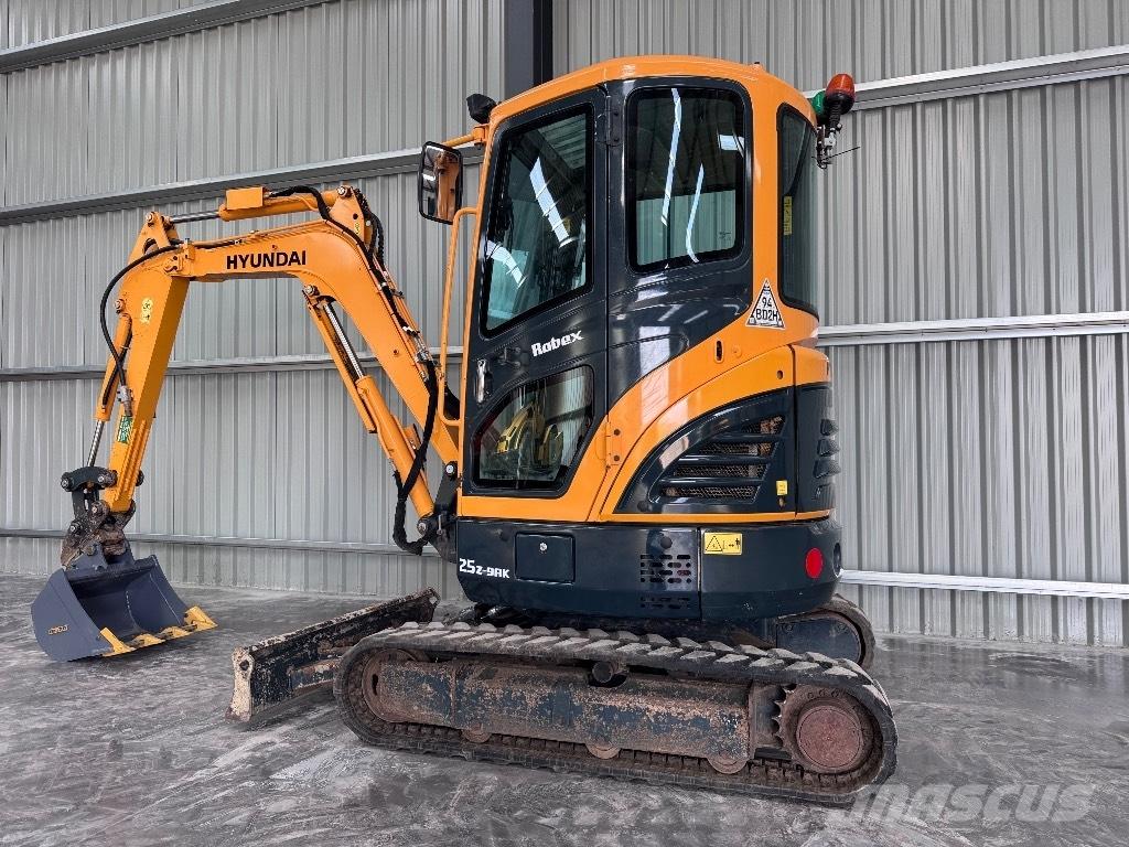 Hyundai R25Z-9 AK Mini Excavators <7t (Mini Diggers)