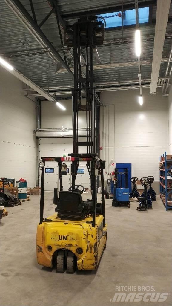 Hyundai 15 BT-7 Electric Forklifts