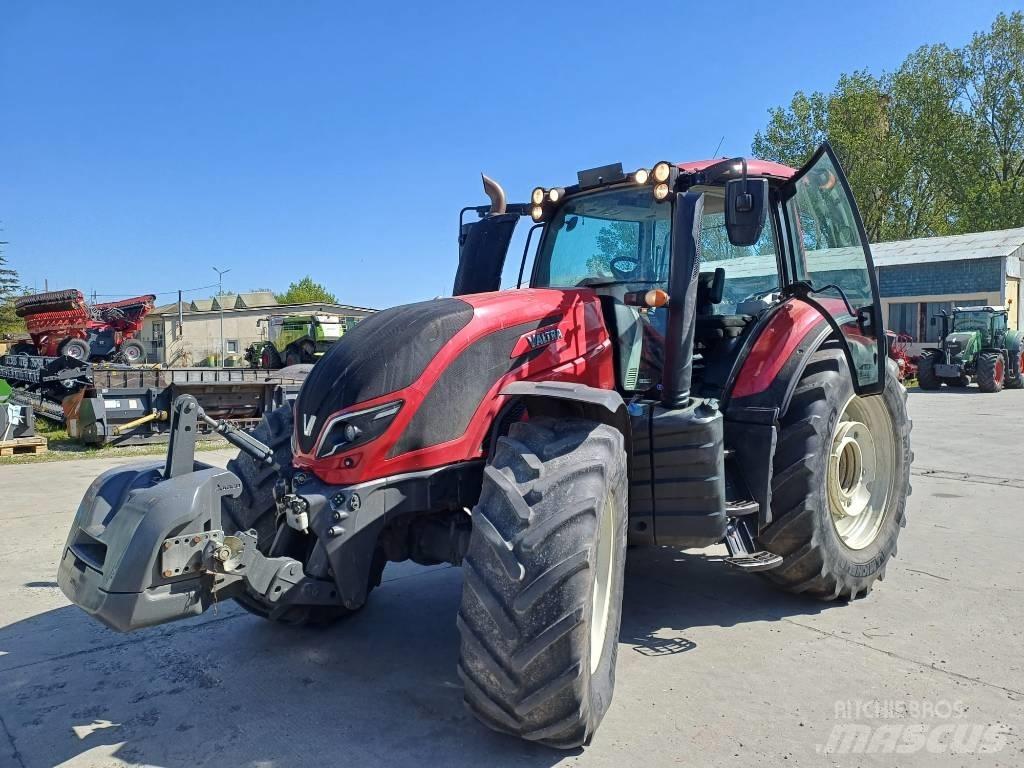 Valtra T 234 A Tractors