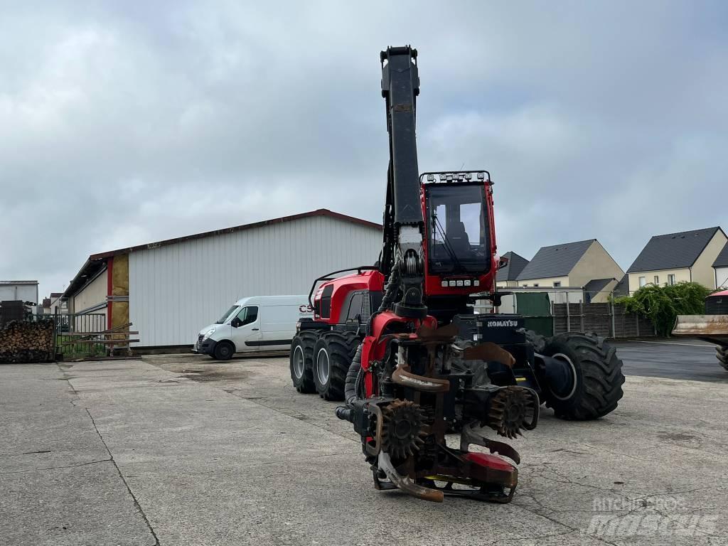 Komatsu 931 XC Harvesters