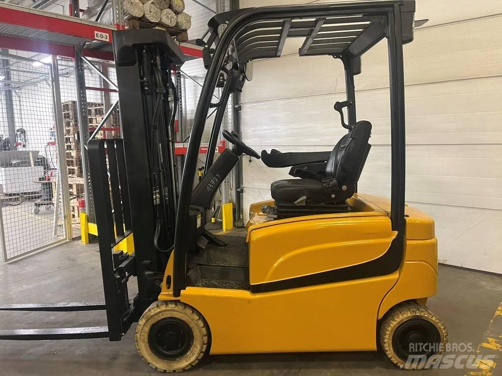 Yale ERP 16 VF Electric Forklifts