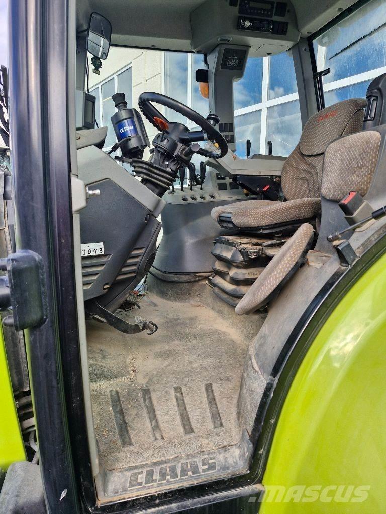 CLAAS Arion 640 Tractors