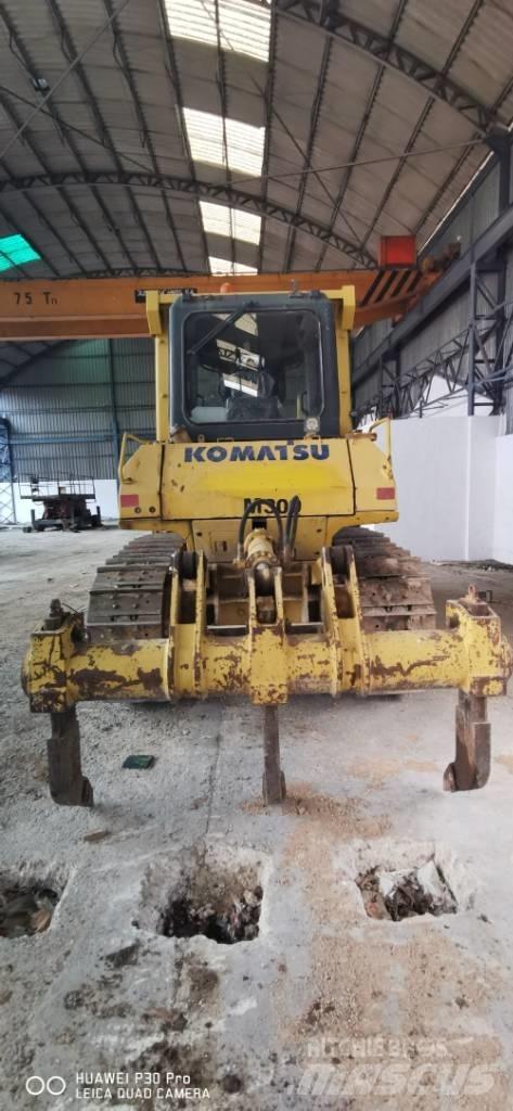 Komatsu DX 65 Crawler dozers