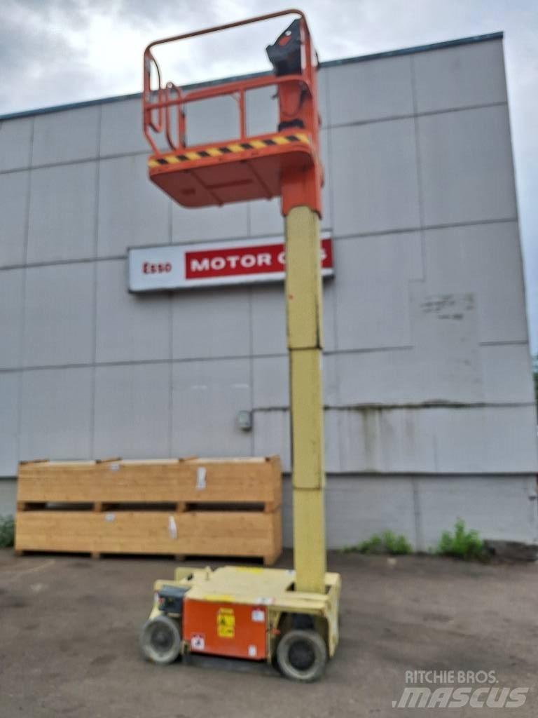 JLG 1230 ES Scissor Lifts