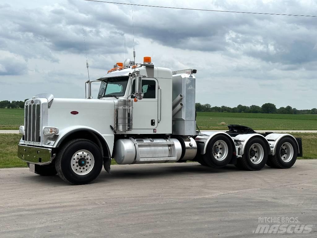 Peterbilt 389 Conventional Trucks / Tractor Trucks