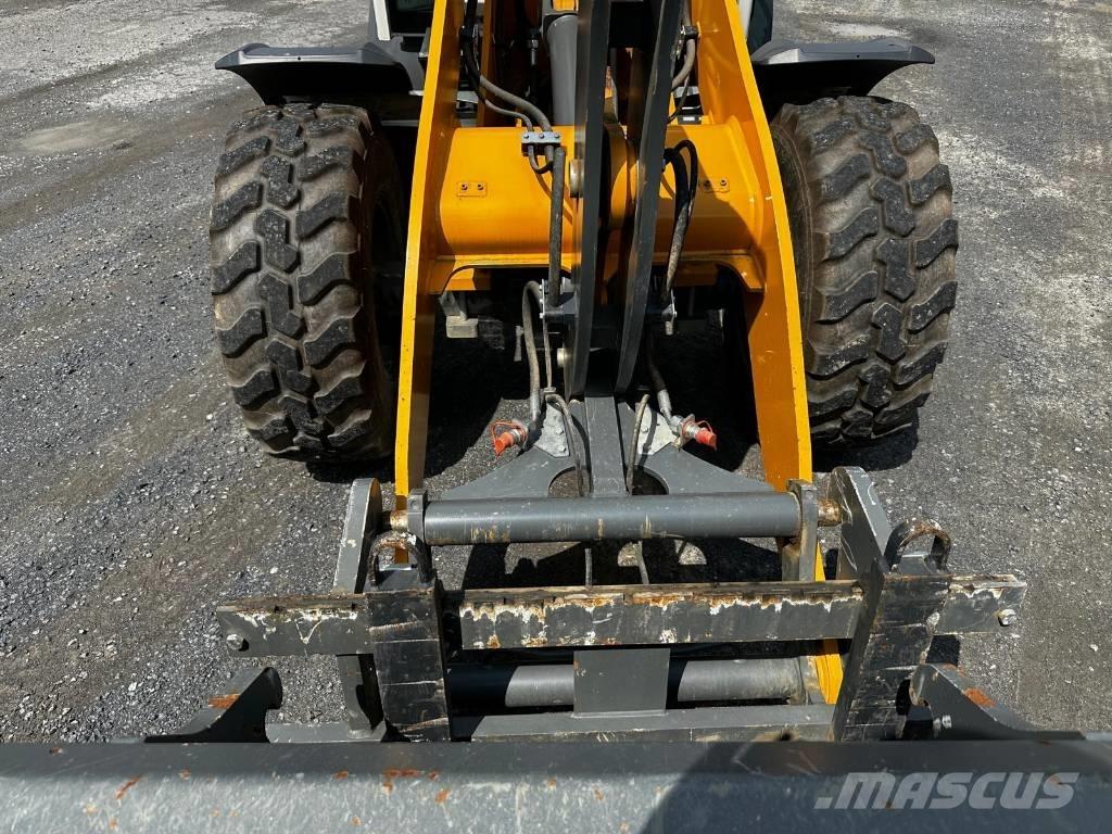 Liebherr 504 Compact Wheel Loaders