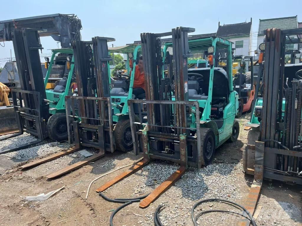 Mitsubishi FD 30 N Diesel Forklifts